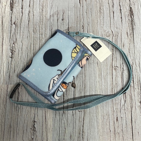 Disney Other - Disney - Kids - Frozen - Tri-fold Wallet